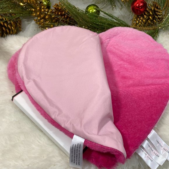 Tabitha Webb Ombre Pink Heart Shape Faux Plush Fur Placemats Set of 4 New - Picture 5 of 5